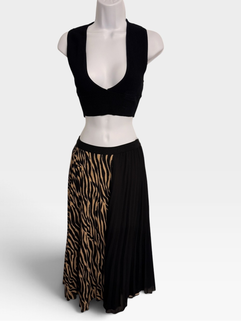 Stradivarius  Animal Print Pleated Midi Skirt - Black & Beige Size Small